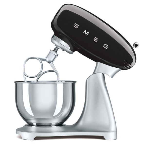 smeg Küchenmaschine mit smeg Eisbereiter und extra smeg Edelstahlschüssel