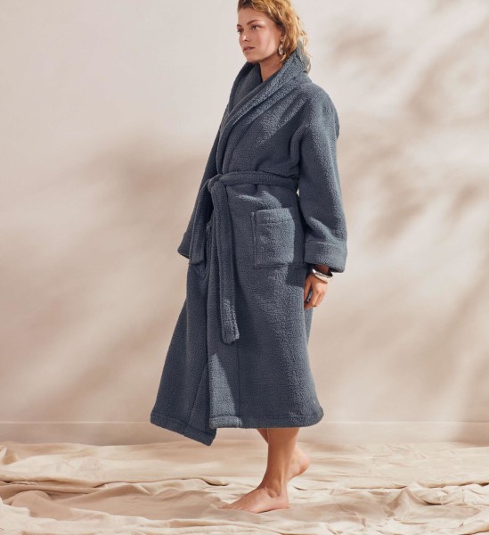 Bademantel "Nama Uni" (Sloe Blue) von Essenza