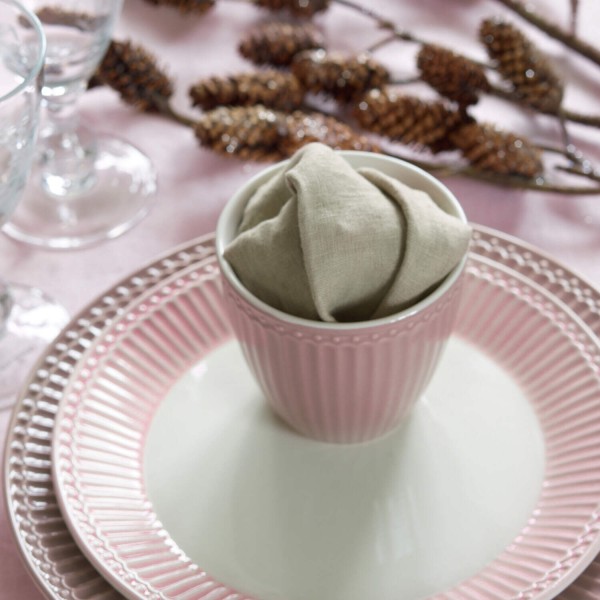 Rosa Teller aus Porzellan - Schönes Geschirr von GreenGate