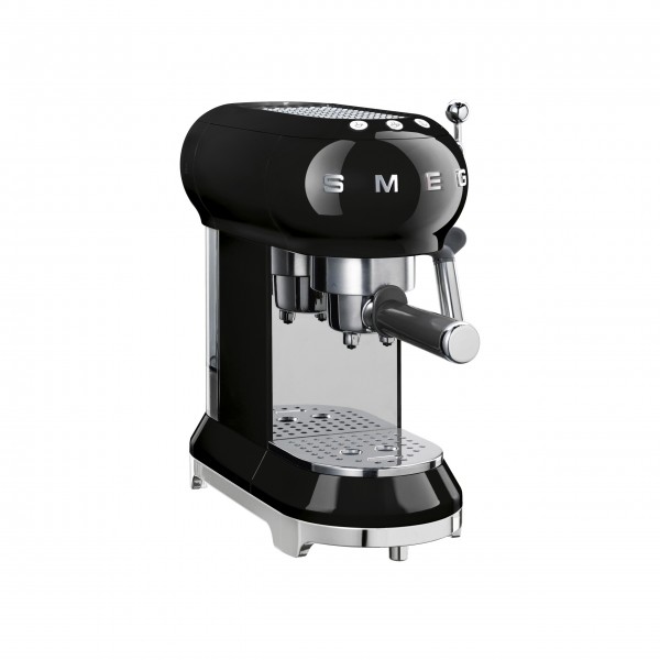 smeg Espressomaschine mit smeg Milchaufschäumer und smeg Kaffeemühle im Set