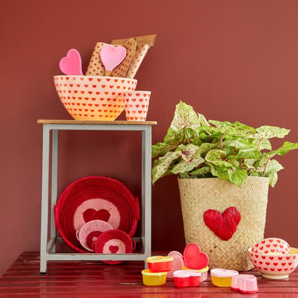 rice Aufbewahrungskorb aus Raffia mit Griffen "Herz" - 20x20x20cm (Natur/Rot)