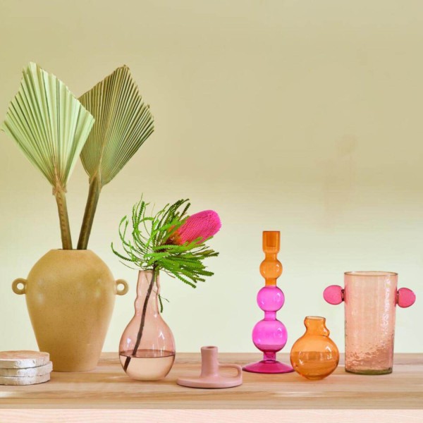 Vase "Quirky A" (Rosa) von Urban Nature Culture