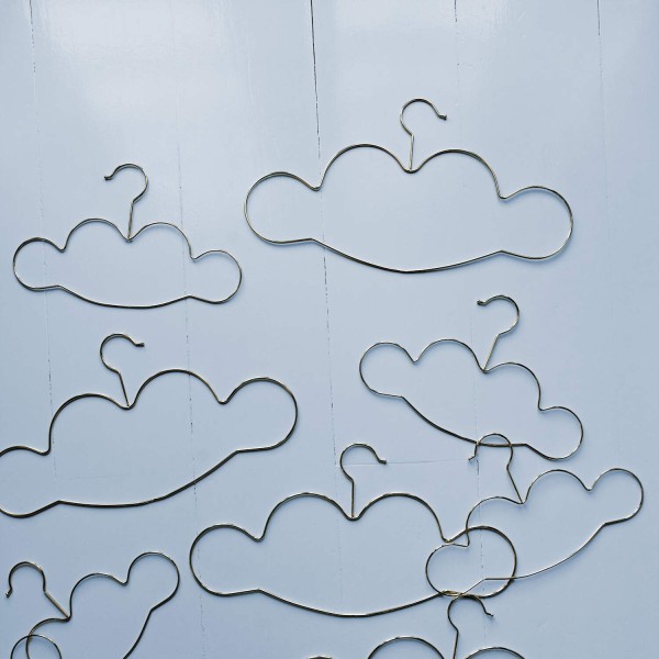Wundervolle Kleiderbügel in Wolkenform aus der neuen Kollektion von Rice