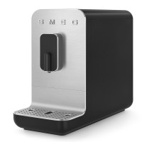 Kaffeevollautomat von smeg BCC01 in Schwarz