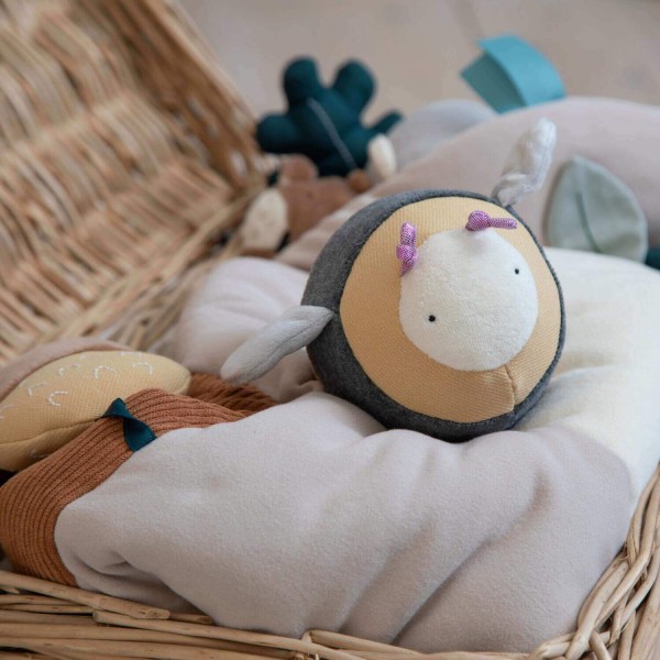 Baby-Ball aus Stoff mit Glocke "Billy die Biene" von sebra
