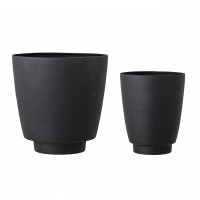 Hochwertige Metallvasen aus der neuen Bloomingville Kollektion