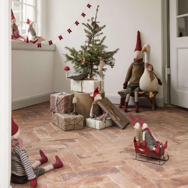 Maileg Wichtel "Pixie Mädchen" - 83 cm (Rot/Grau)