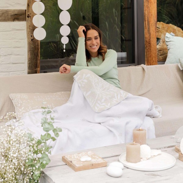 Decke "Wundergarten" - 150x200 cm (Weiß/Beige) von räder Design