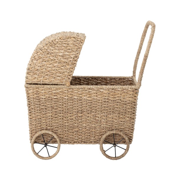 Toller Puppenwagen für Kinder aus der neuen Kollektion von Bloomingville