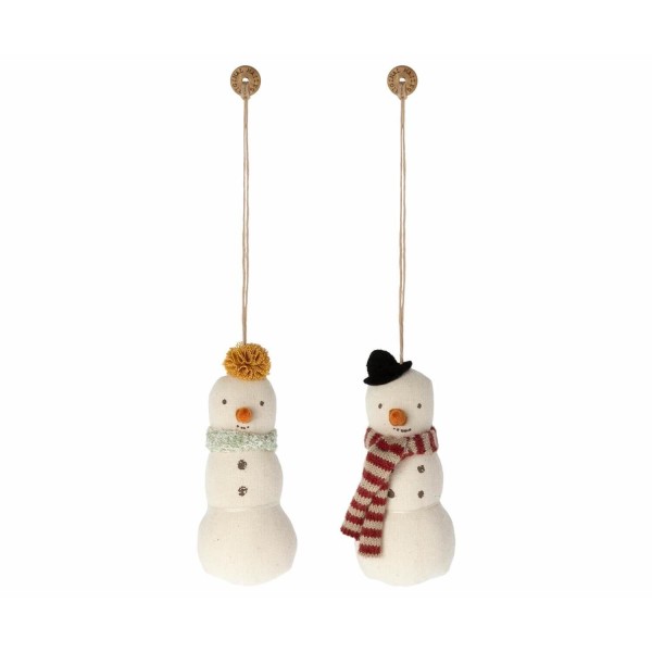 Maileg Deko-Anhänger "Schneemann" im Koffer - 2er-Set (Weiß/Bunt)