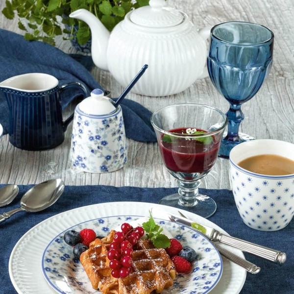 GreenGate Frühstücksteller "Monica" - 20,2 cm (Dusty Blue)